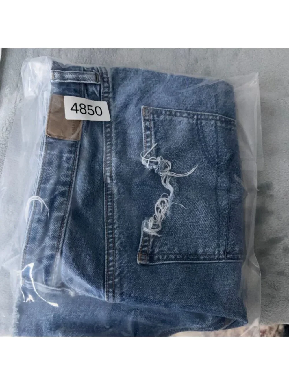 American Eagle Shorts Size 18 Baggy Blue Medium Wash Distressed High Rise Raw He